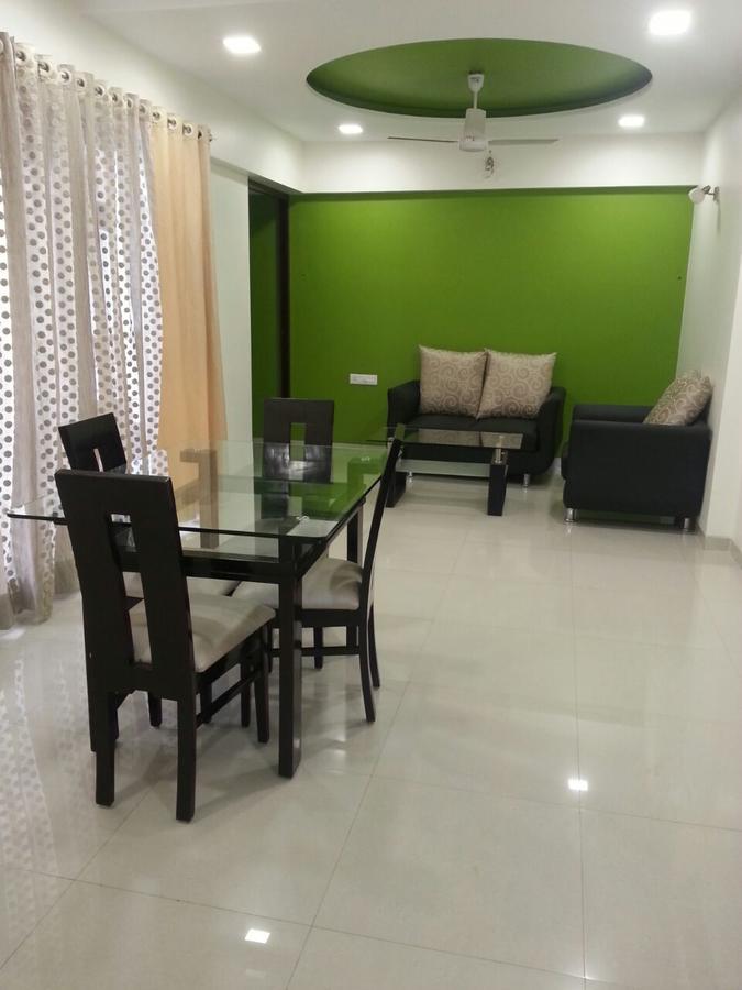 Arista Service Apartments Andheri Мумбай Екстериор снимка
